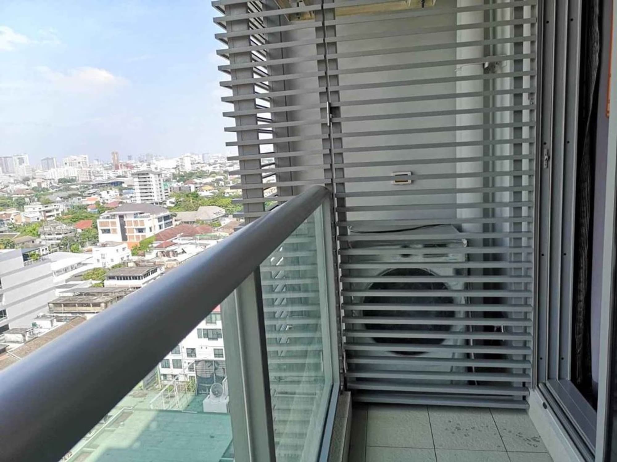 null ห้องนอน Condo สำหรับ จำหน่าย ใกล้ Ekkamai BTS - Image 5