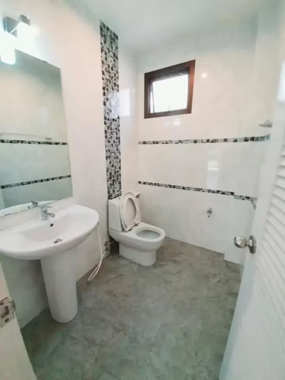 3 Bedroom House - Image 3