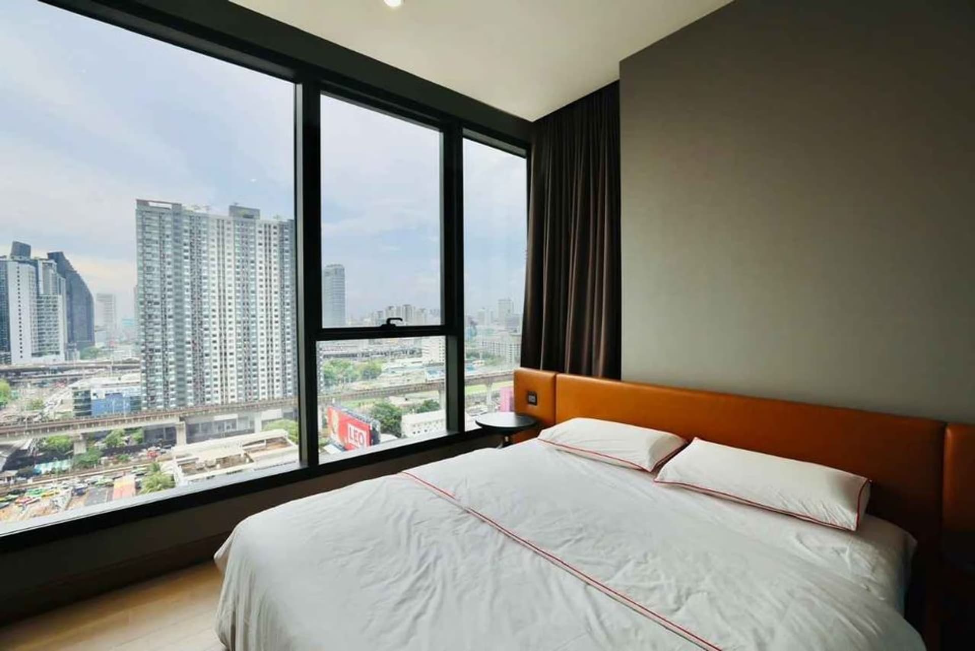 1 ห้องนอน Condo สำหรับ จำหน่าย ใน ห้วยขวาง - Image 3