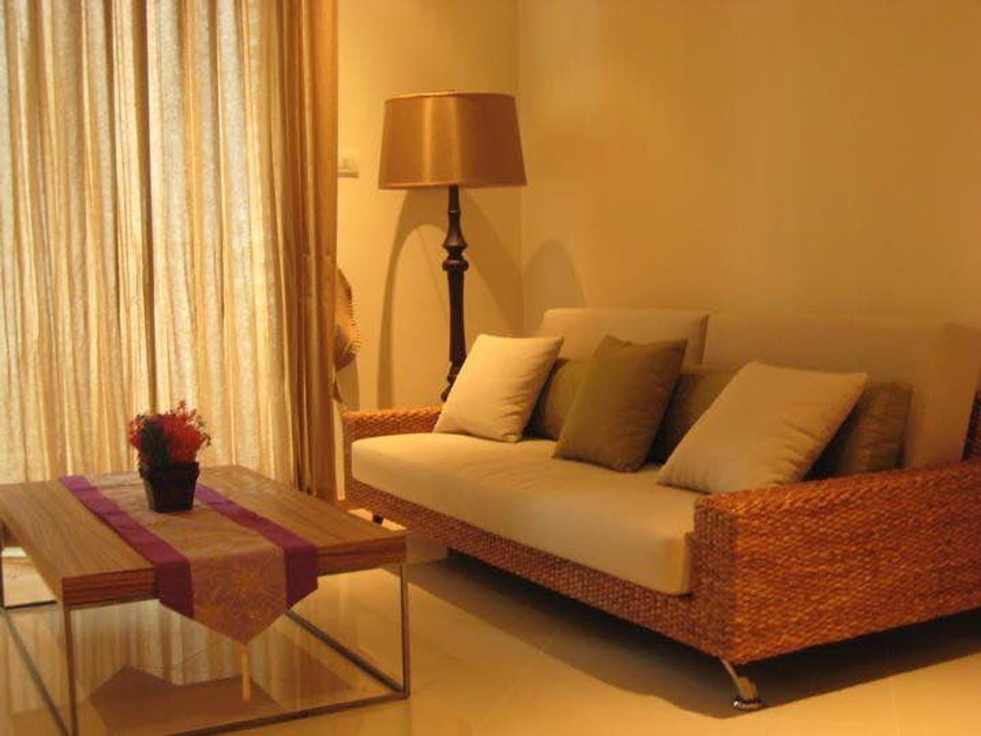 1 Bed Condo for Rent  Near Chong Nonsi BTS - Image 1