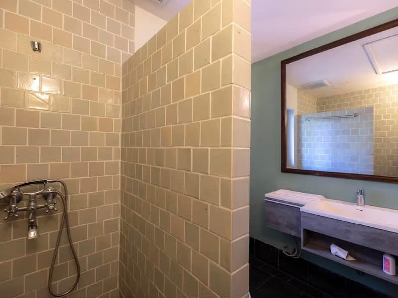 6 Bed House for Sale in Hang Dong District
