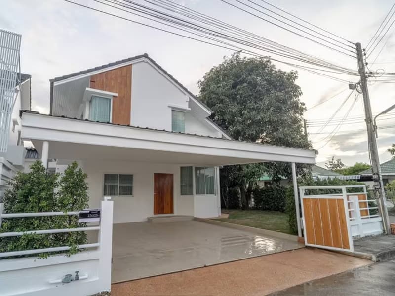 5 Bedroom House