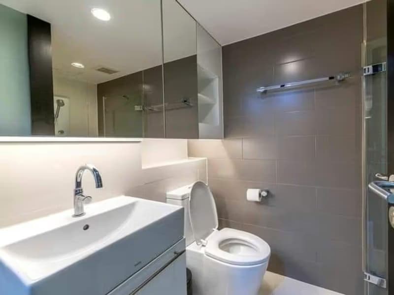 1 Bedroom Condo