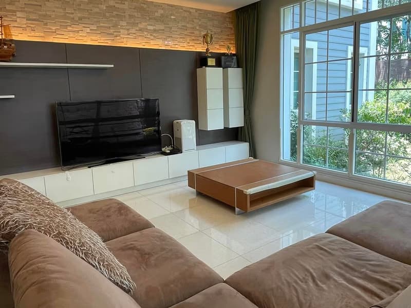 4 Bed House for Rent and Sale in Bang Phli