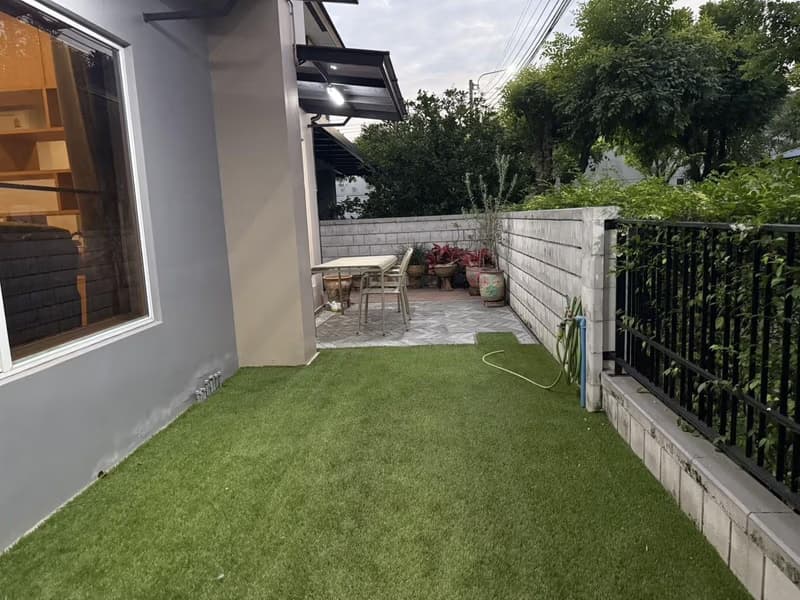 3 Bed House for Rent in Bang Na