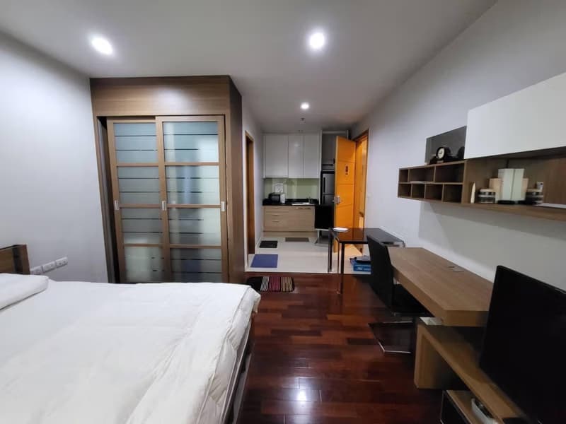 null Bed Condo for Rent  Near Phetchaburi MRT