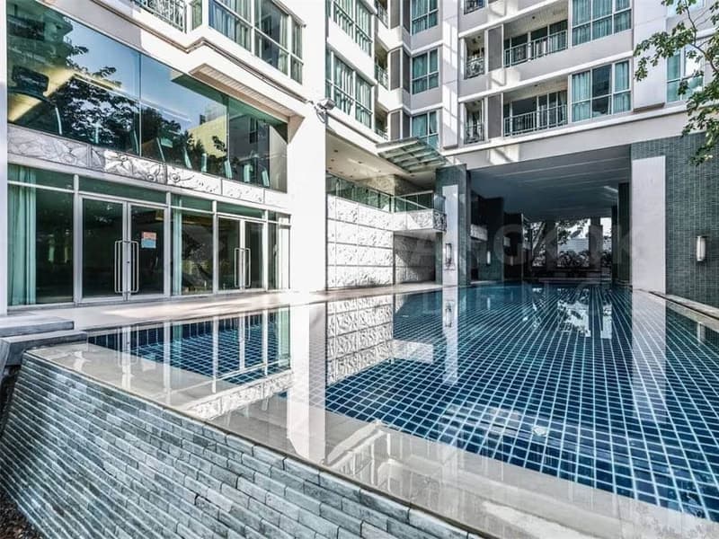 1 Bed Condo for Rent and Sale  Near Chit Lom BTS
