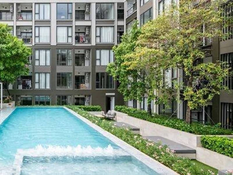 1 Bedroom Condo