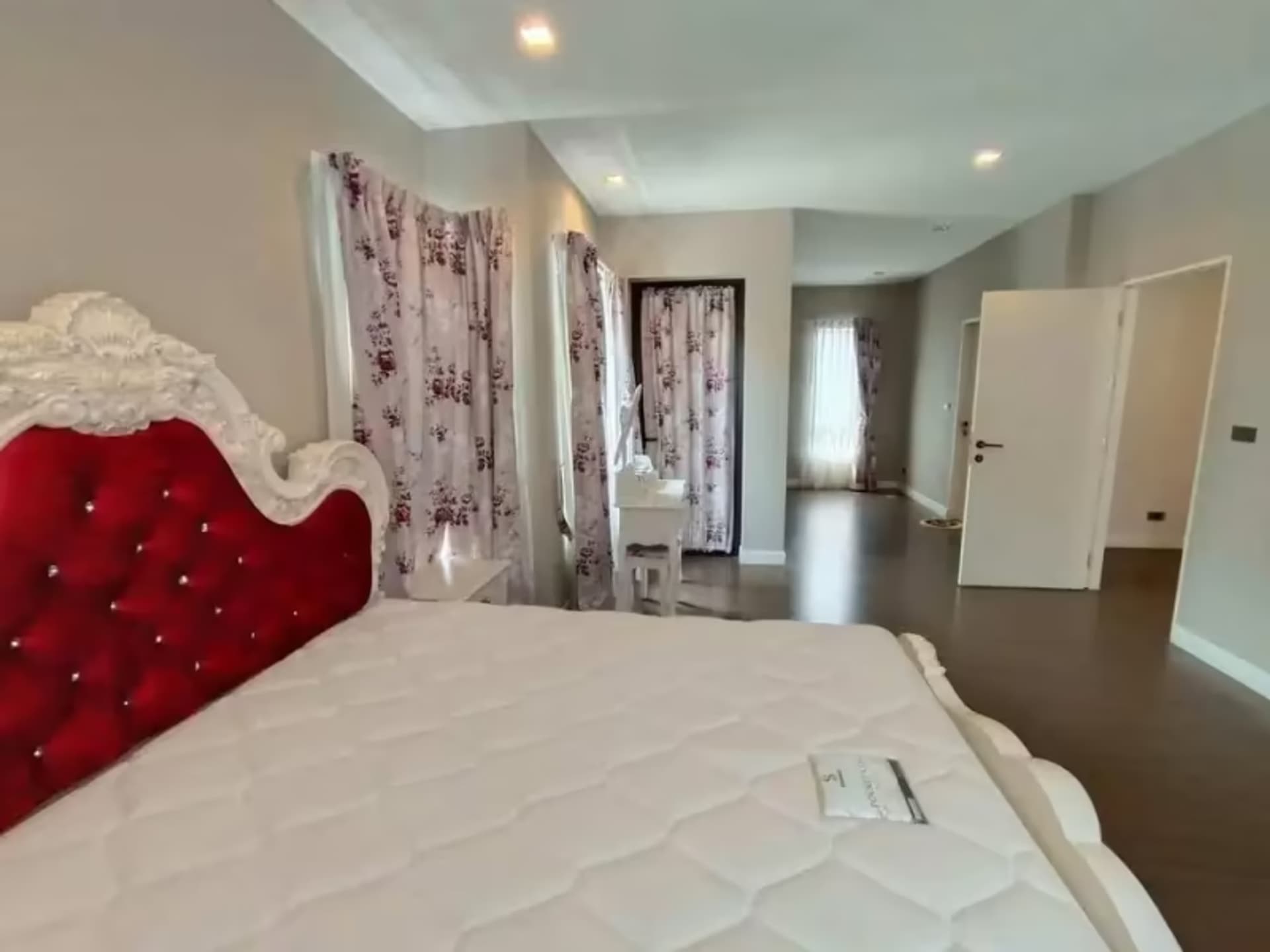 3 Bedroom House - Image 7