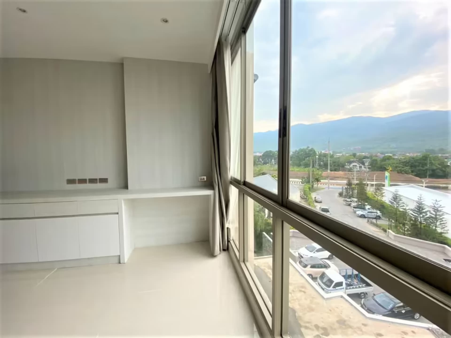 1 Bedroom Condo  for Rent at Hilltania - Image 10