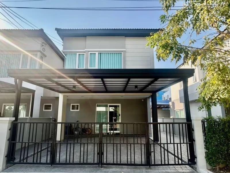 3 Bed House for Rent in Bang Phli