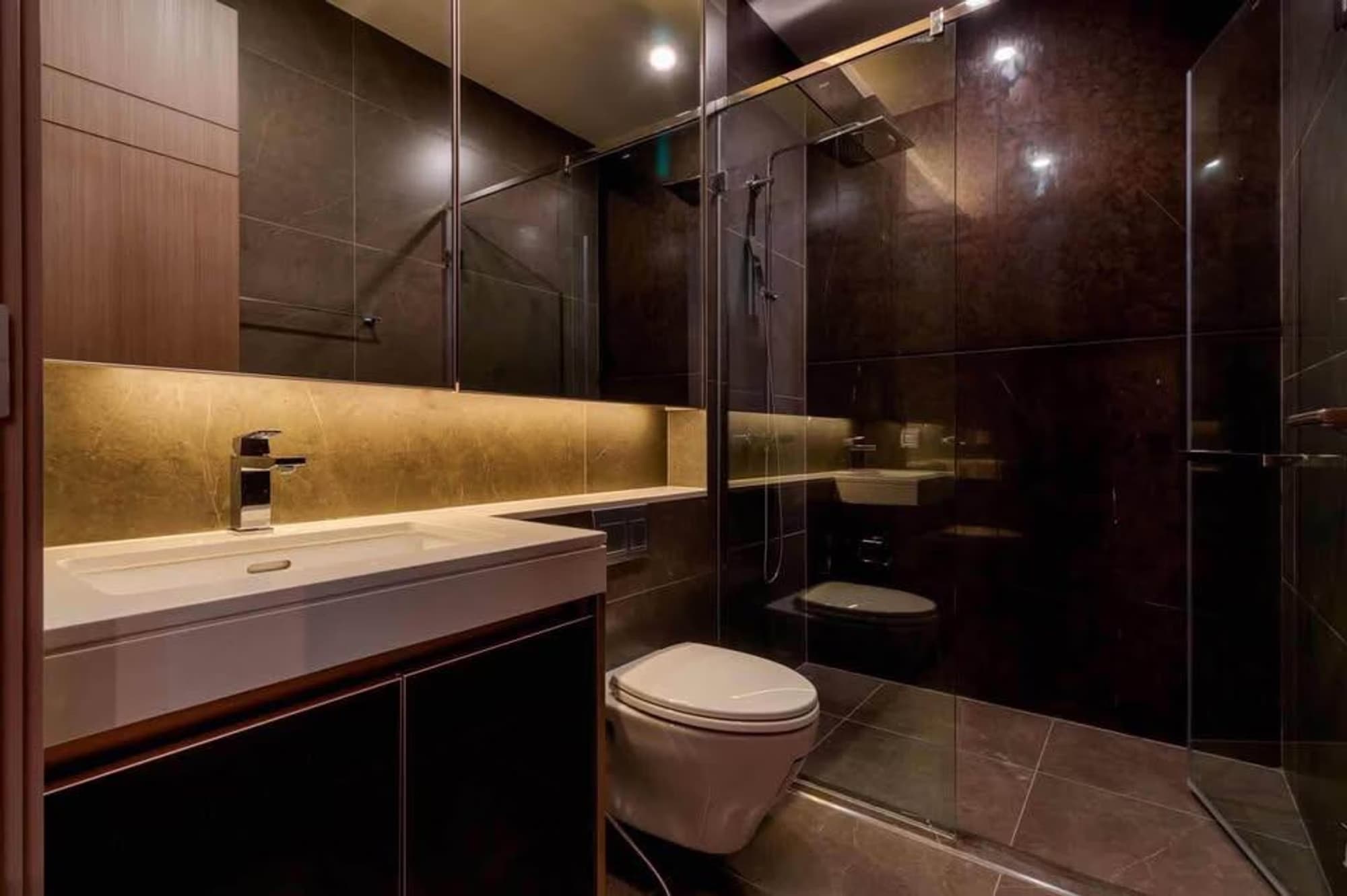 2 ห้องนอน คอนโด สำหรับ จำหน่าย ใน Huai Khwang - Image 9