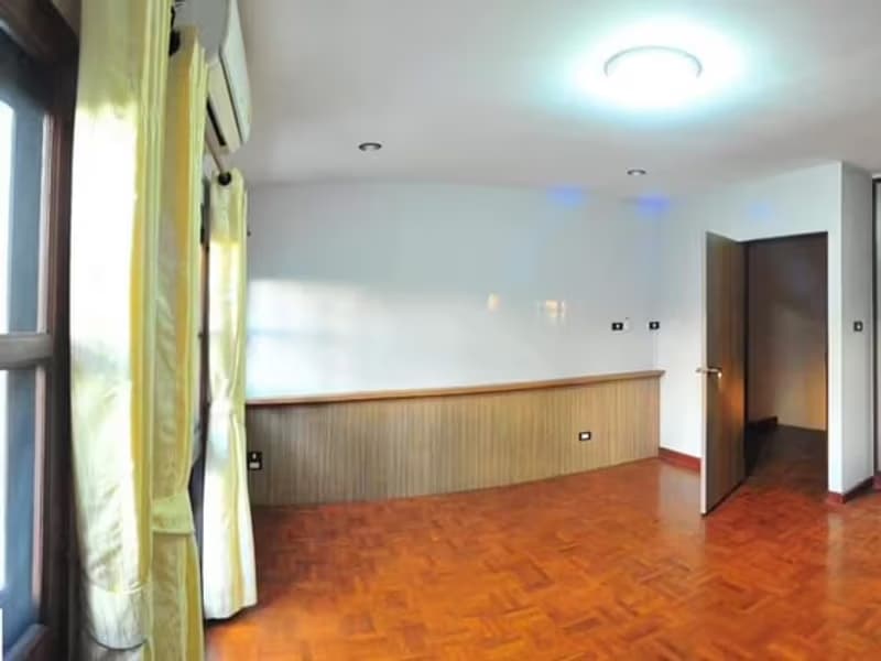 4 Bedroom Townhouse
