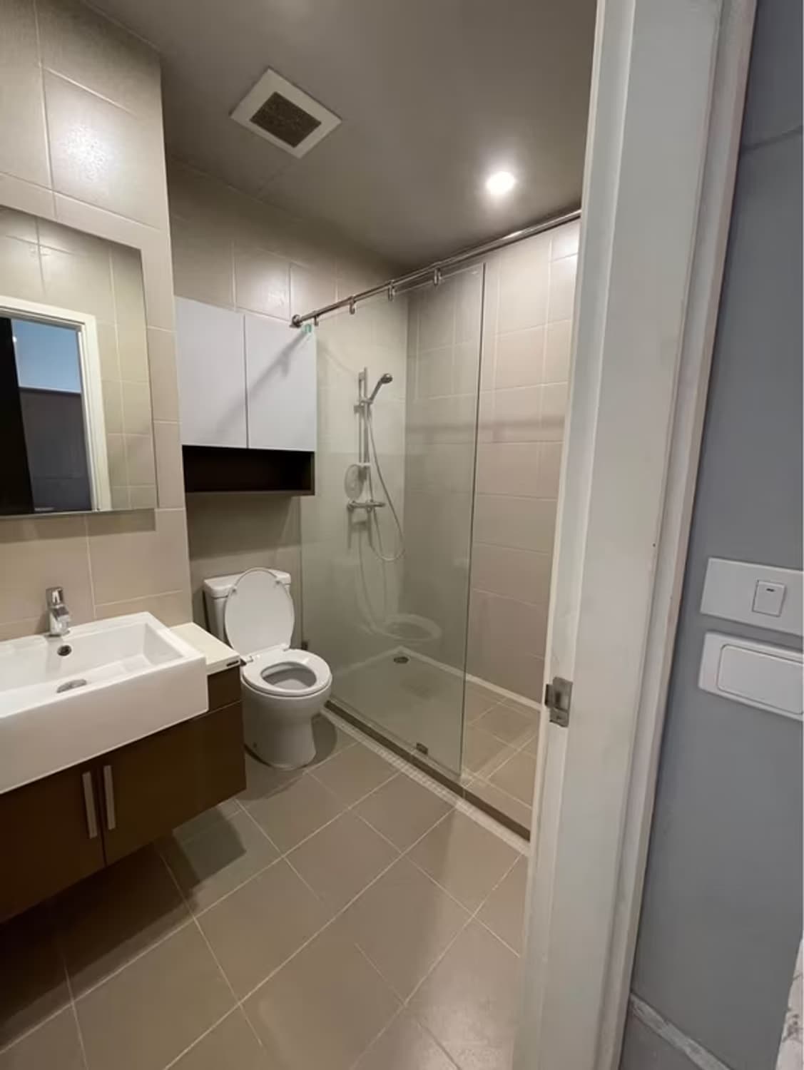  - Image 8