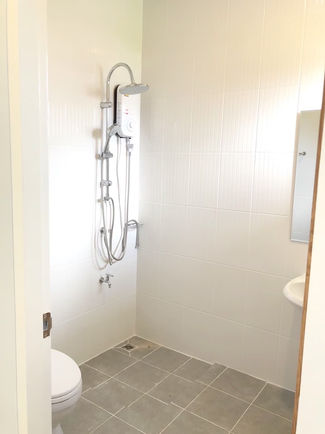 2 Bed House for Rent in Saraphi - Image 5