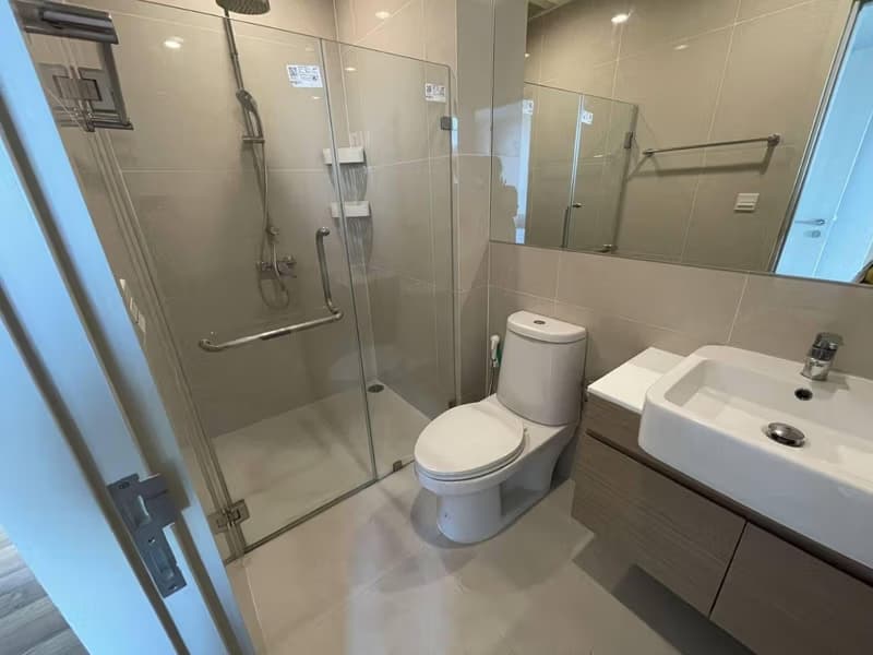 2 Bed Condo for Sale in Huai Khwang