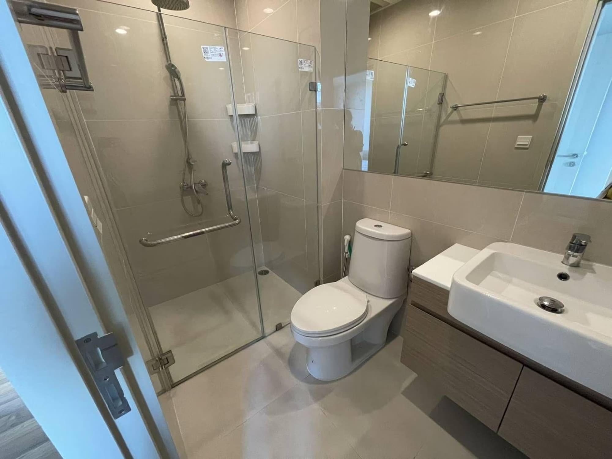 2 ห้องนอน คอนโด สำหรับ ขาย ใน Huai Khwang - Image 6