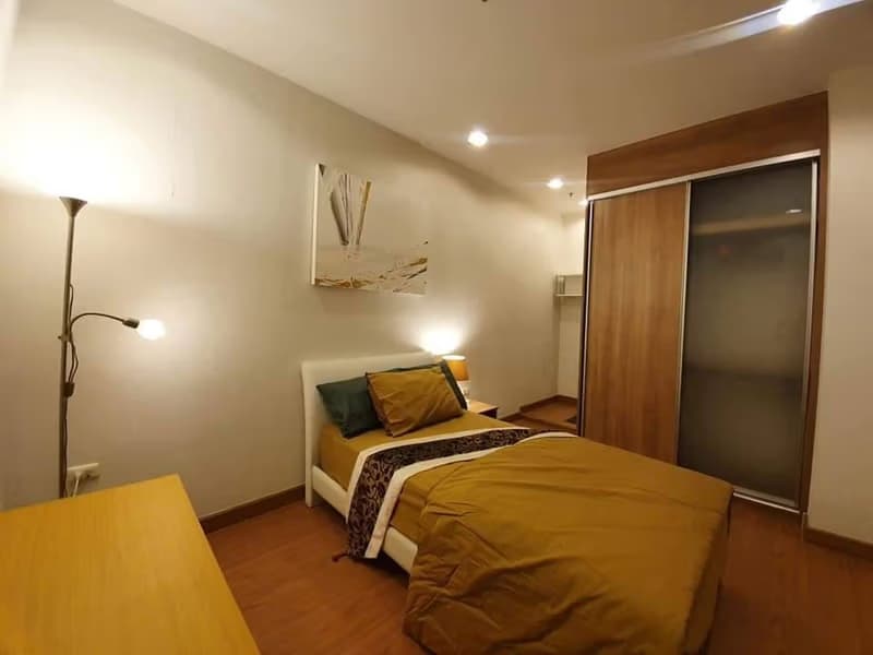 3 Bed Condo for Sale in Ratchathewi
