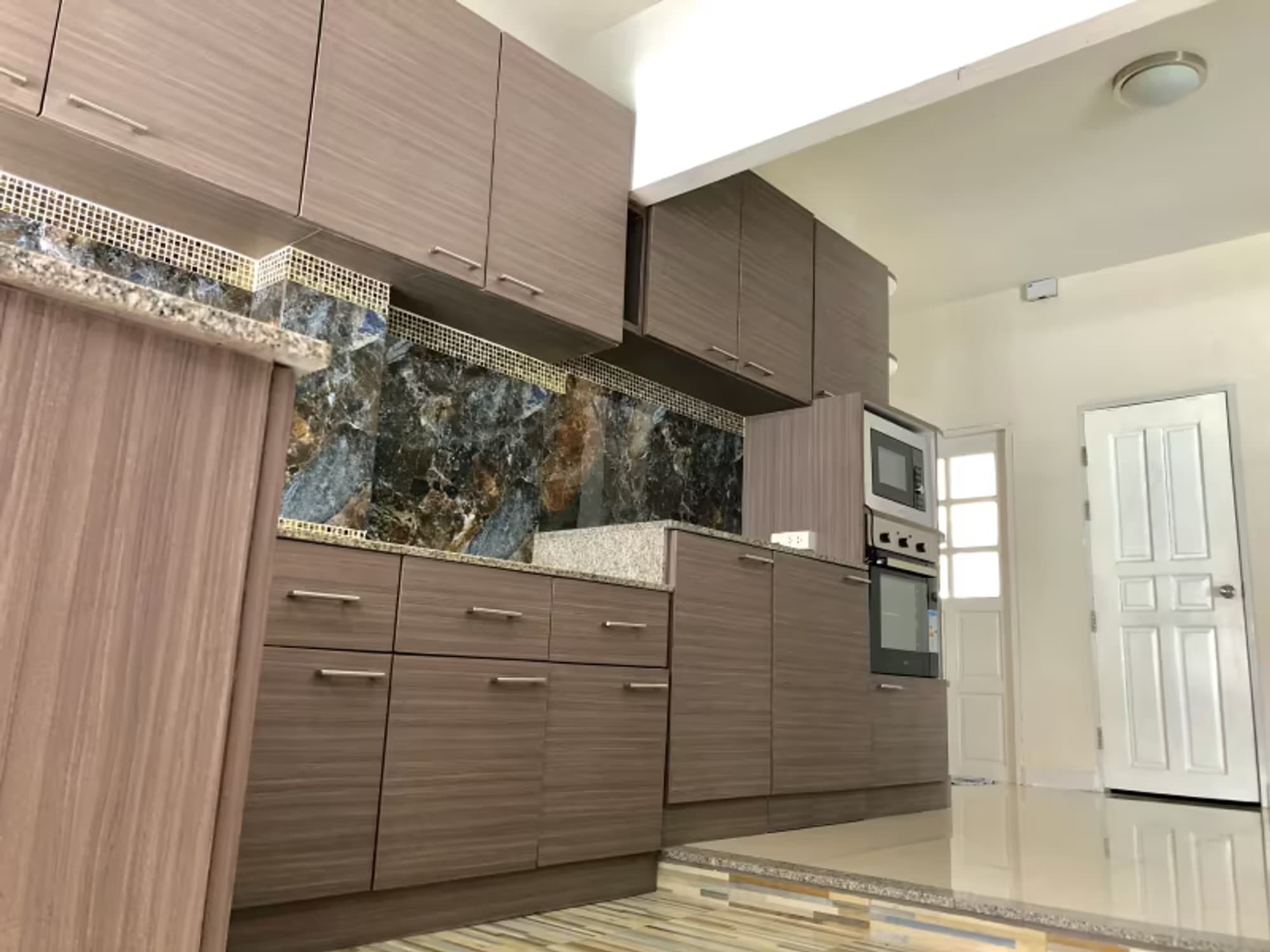4 Bedroom House - Image 1