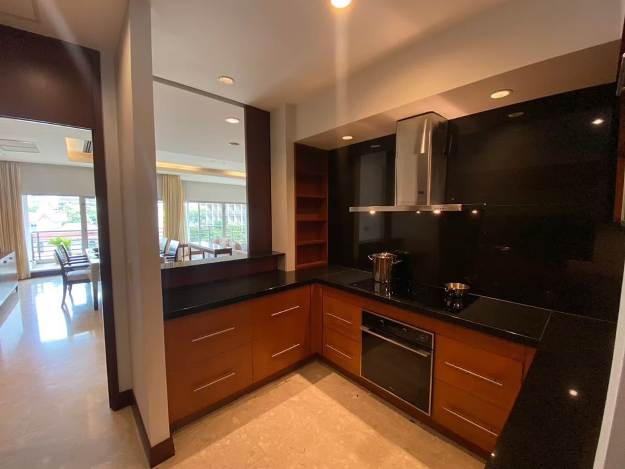 Condo for Rent at Royal Residence Park - Image 14