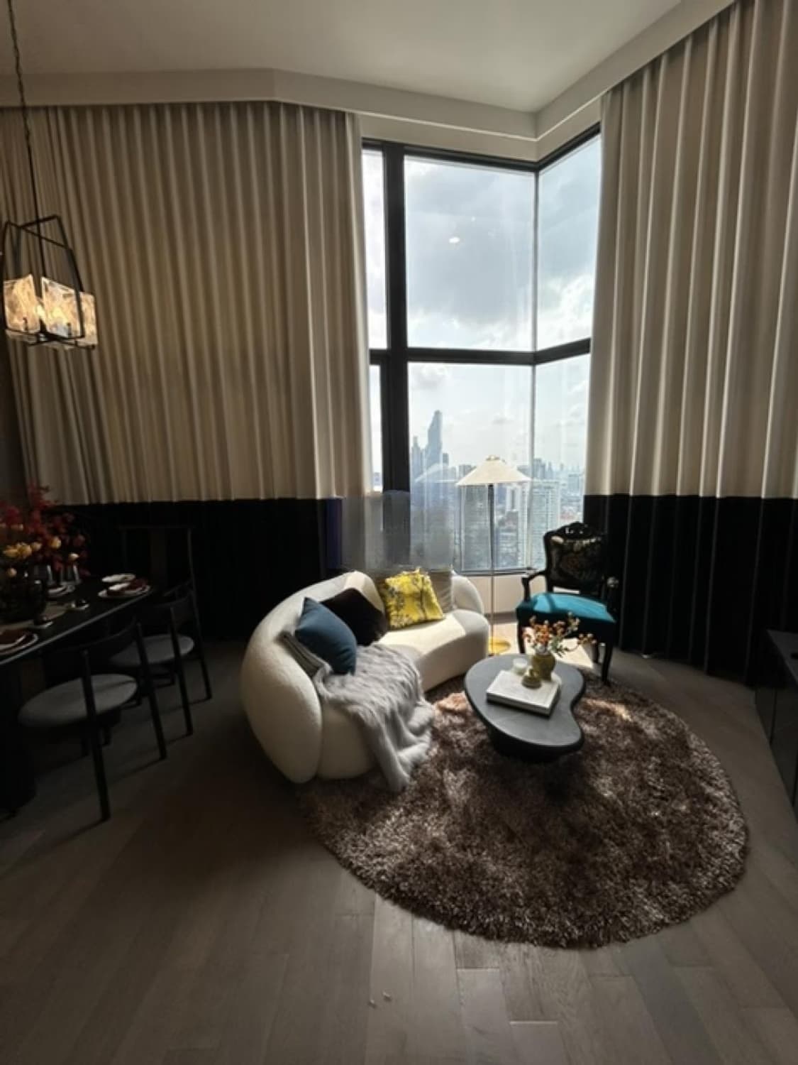 2 Bed Condo for Sale  Near Hua Lamphong MRT - Image 4