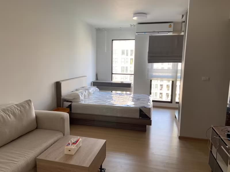 Studio for Sale in Mueang Samut Prakan