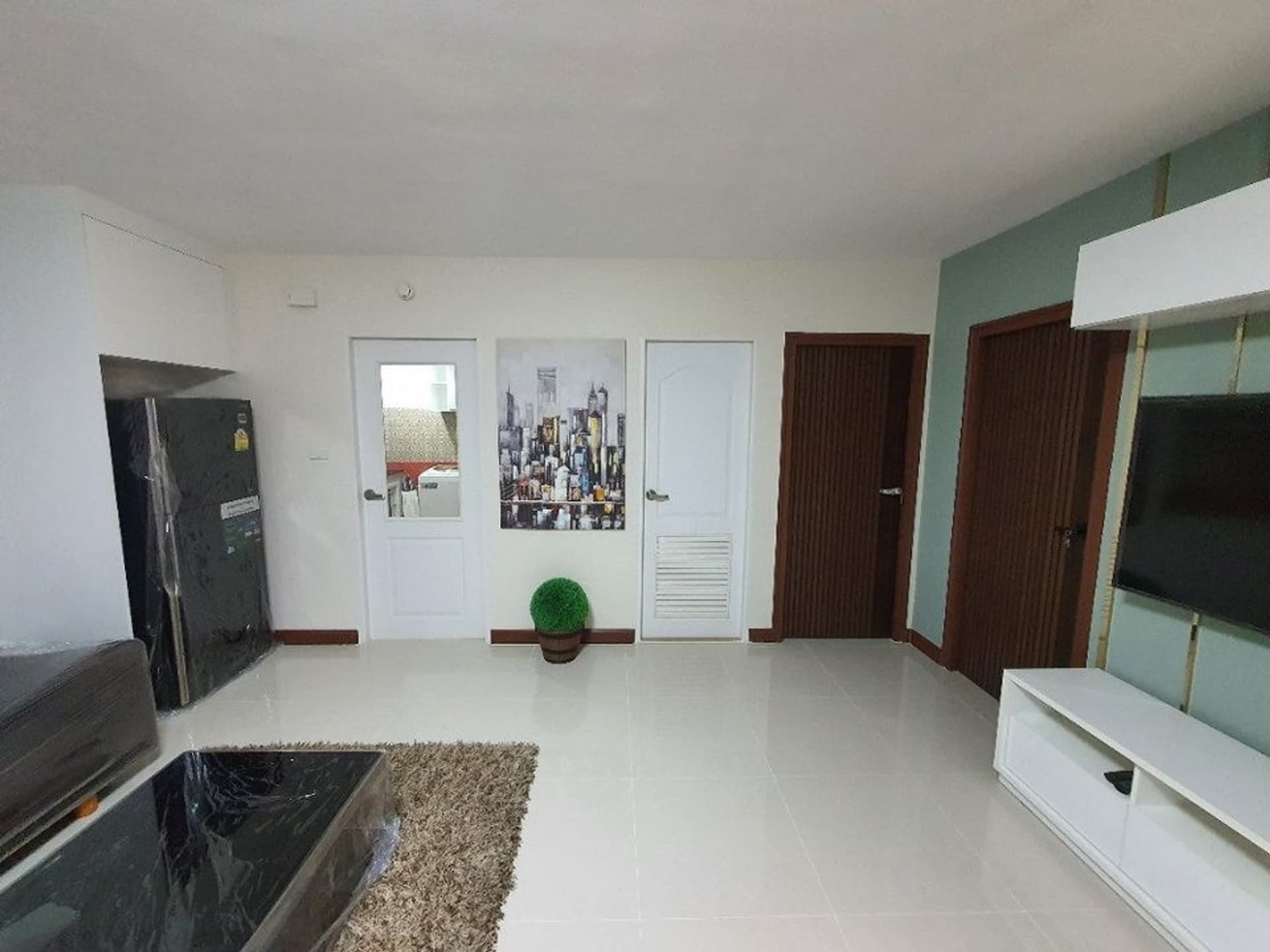 - Image 3
