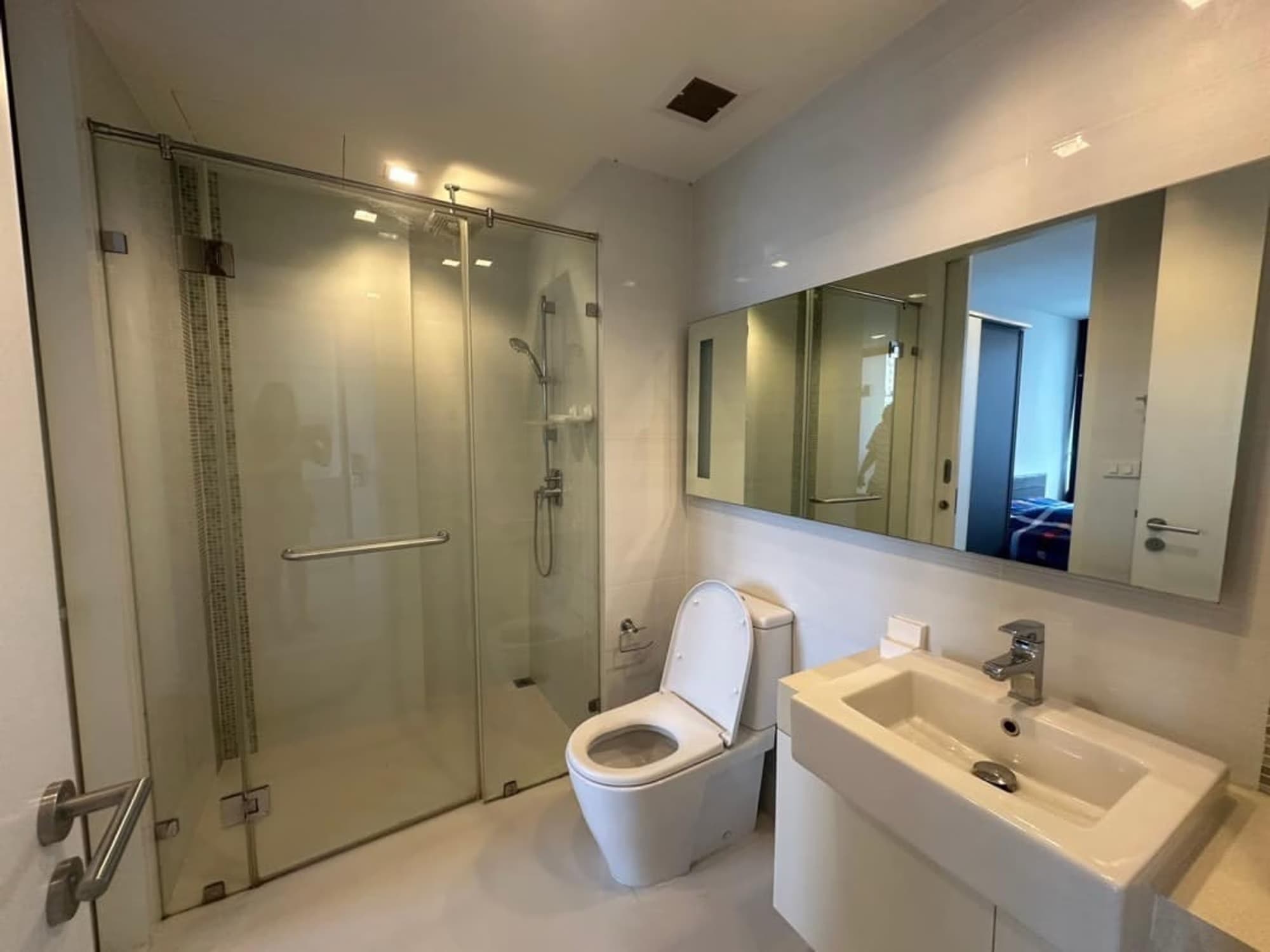 1 ห้องนอน Condo สำหรับ ขาย ใน สาทร - Image 5