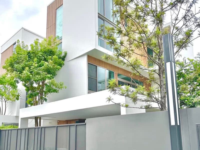 Condo for Rent at VIVE Rama 9