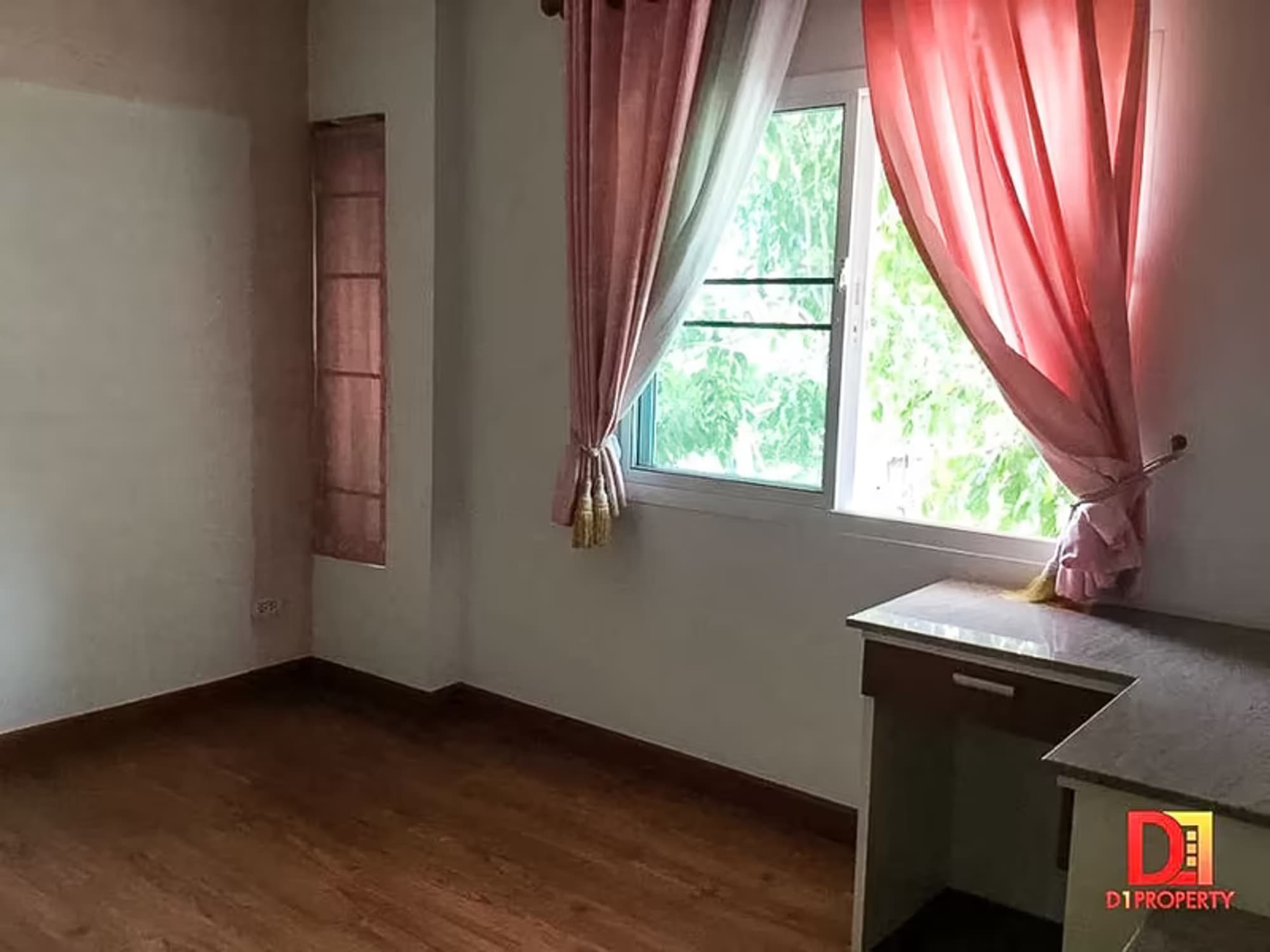 3 Bedroom House - Image 2