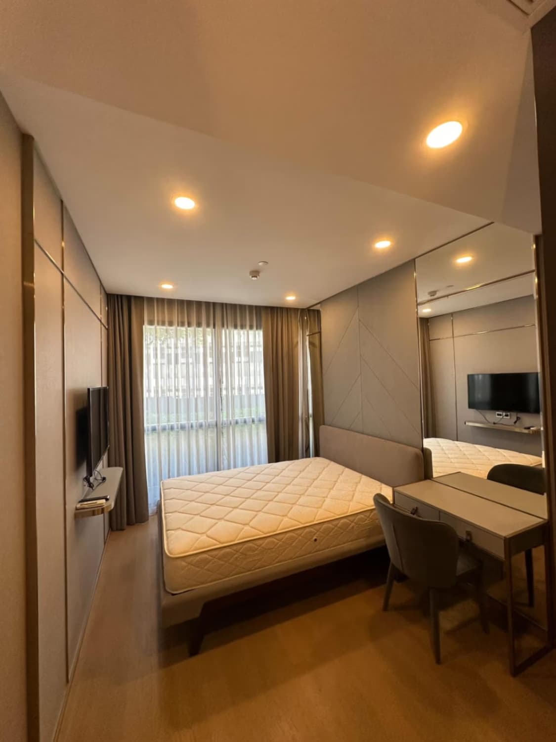 2 Bed Condo for Rent in Bang Rak - Image 3