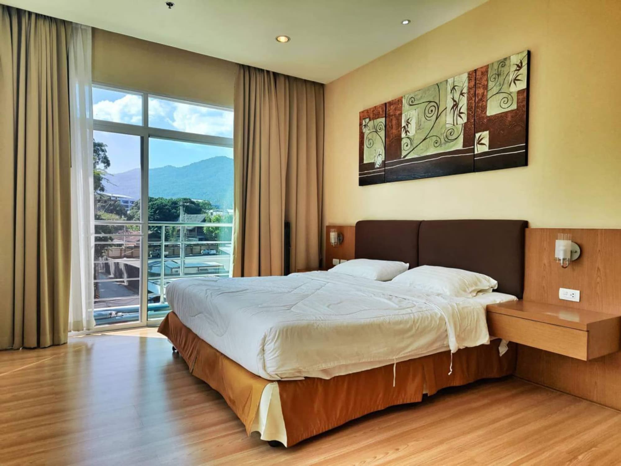 2 Bed Condo for Rent in Mueang Chiang Mai - Image 4
