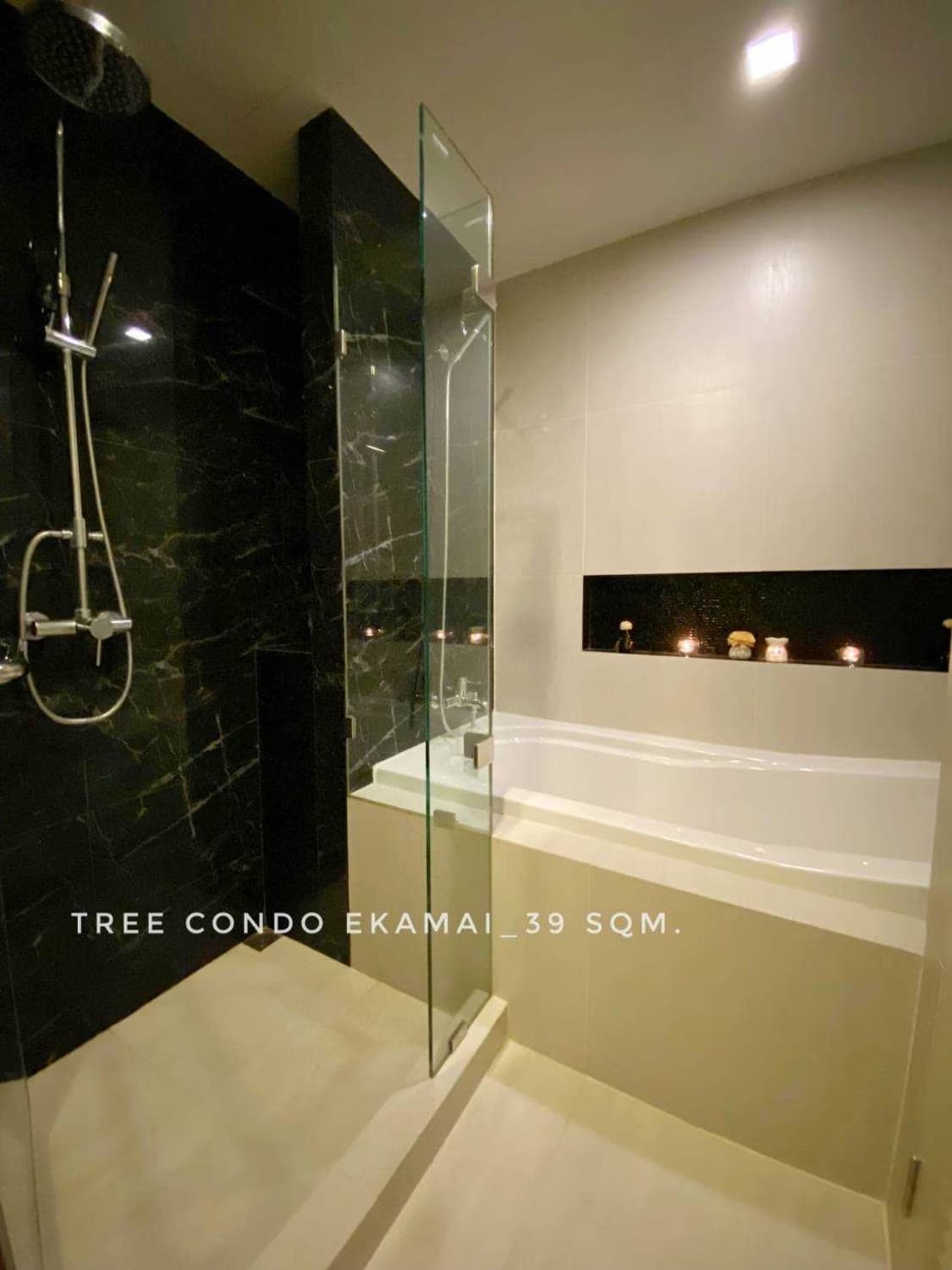 1 Bed Condo for Sale  Near Ekkamai BTS - Image 5