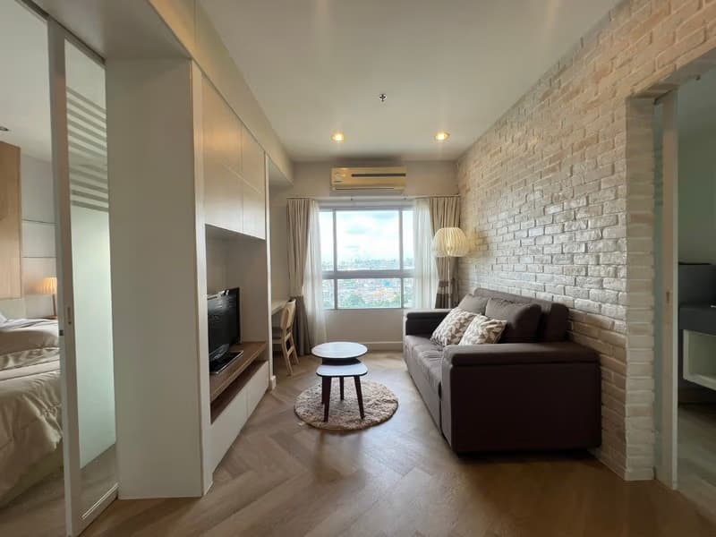 1 Bed Condo for Rent in Khlong San