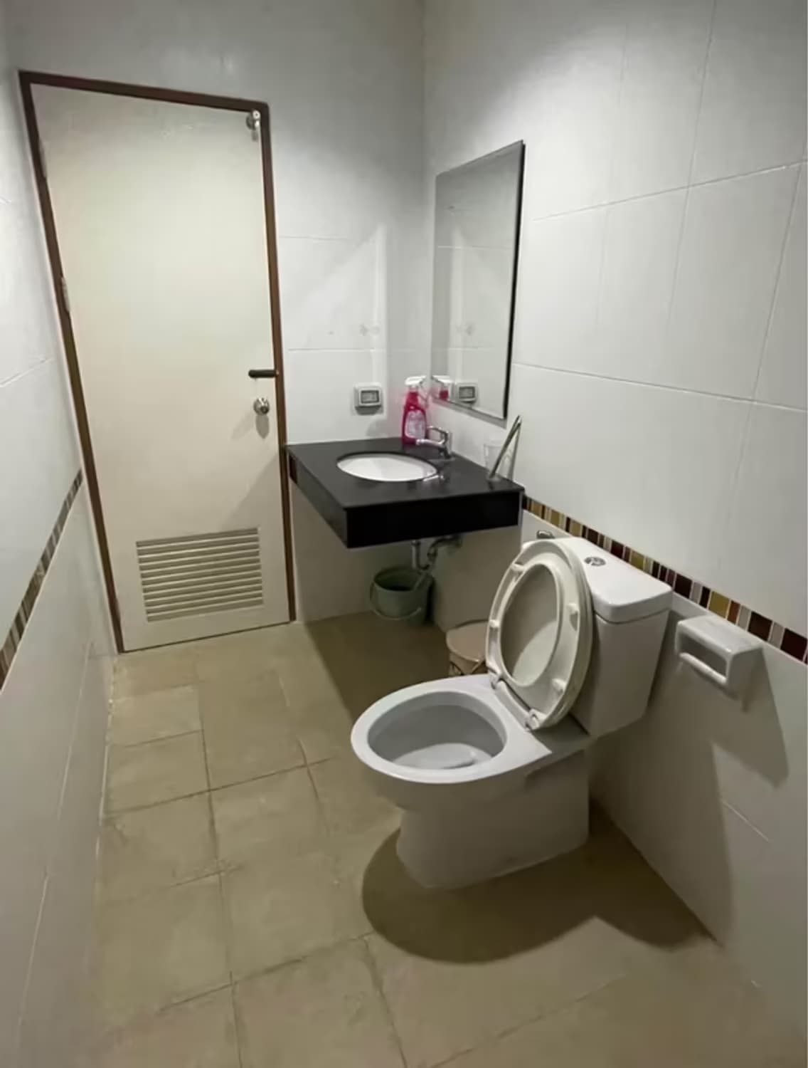 4 Bedroom House - Image 4