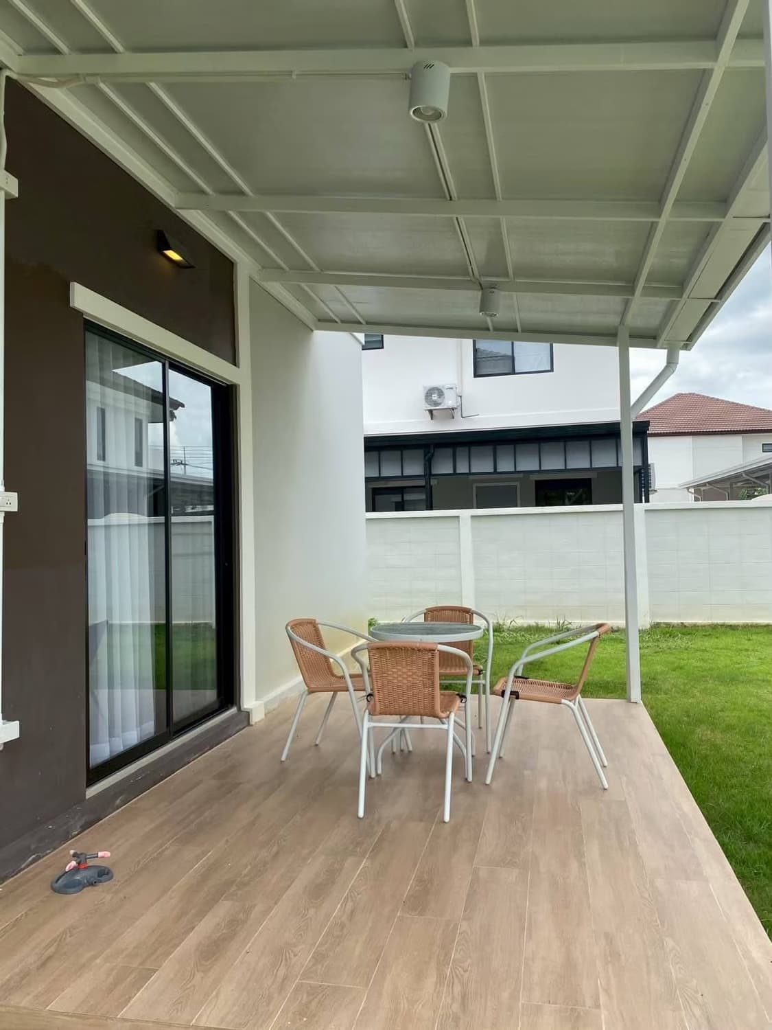 4 Bed House for Rent in Hang Dong - Image 2