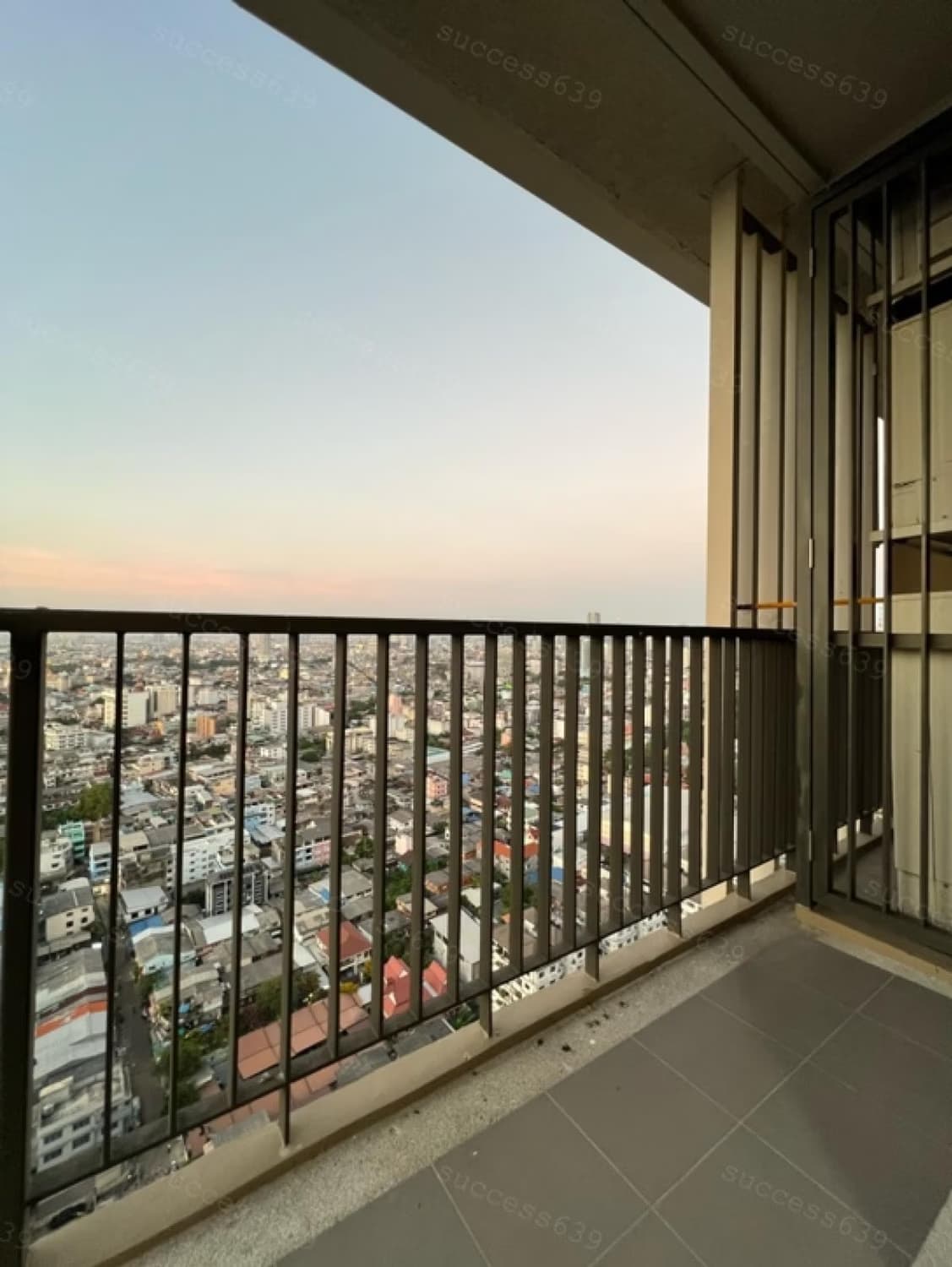 2 Bed Condo for Rent and Sale in undefined - Image 8