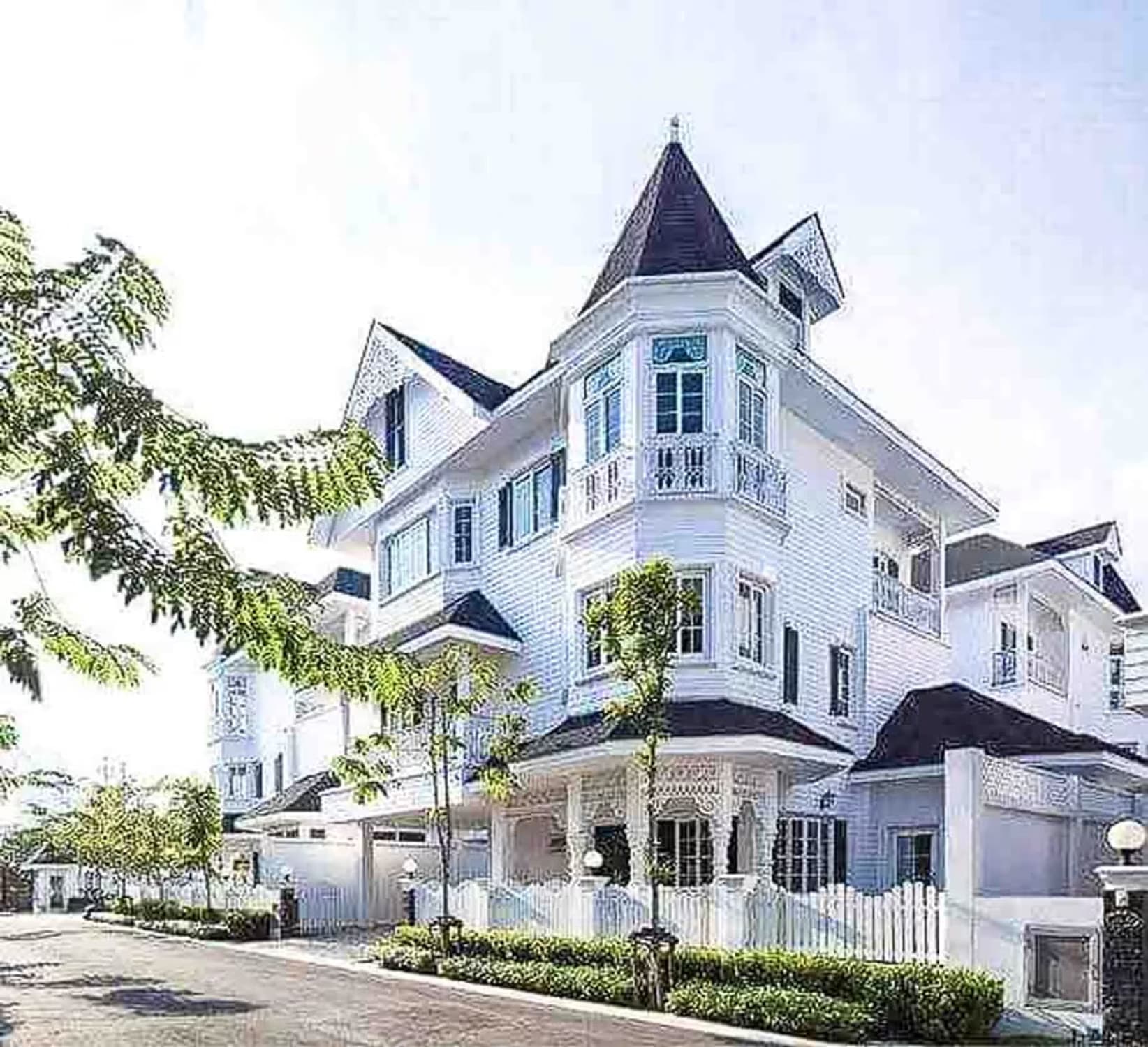 4 Bedroom House for Rent in Bang na - Image 2