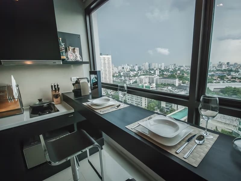  Rhythm Sukhumvit 44/1