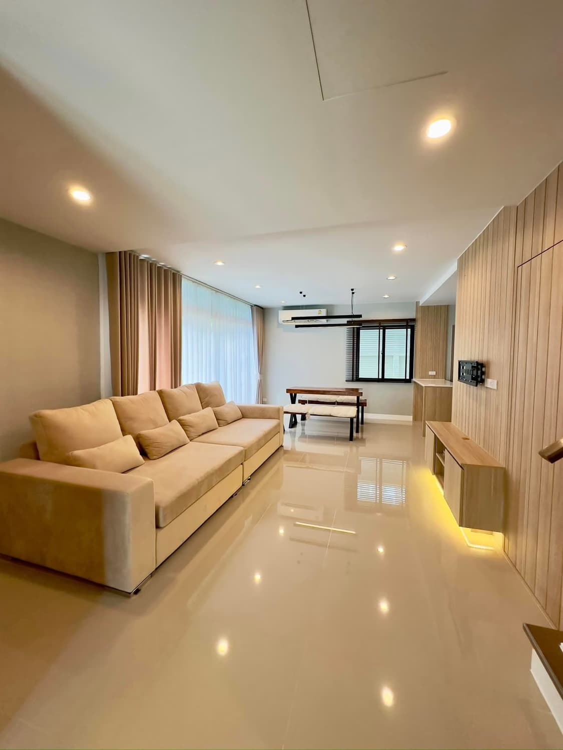 3 Bed House for Rent and Sale in Bang Phli - Image 2