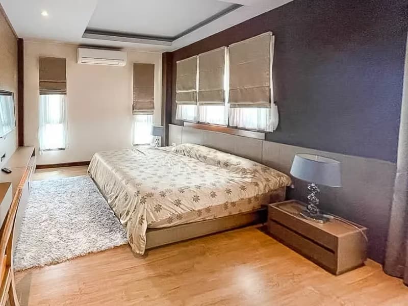 4 Bedroom House for Rent/Sale in World Club Land