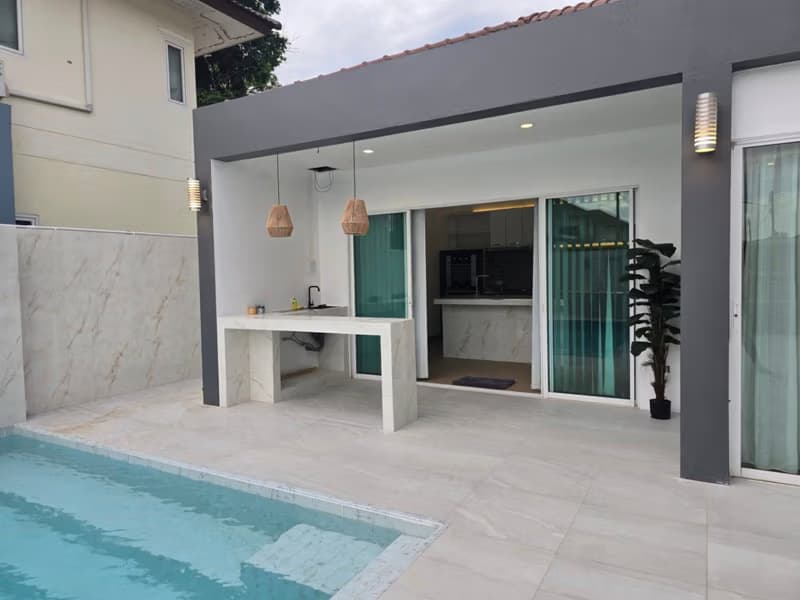 4 Bed House for Rent in Mueang Chiang Mai District