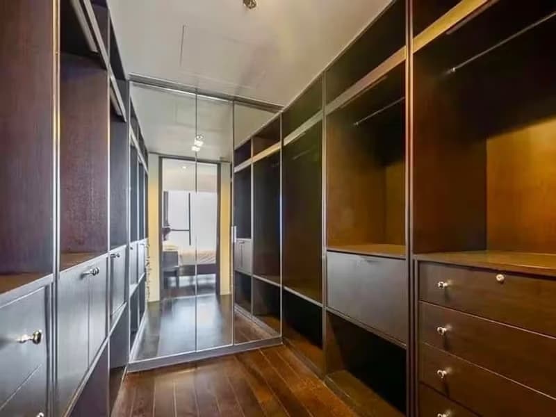 Condo for Rent at The Met Condominium