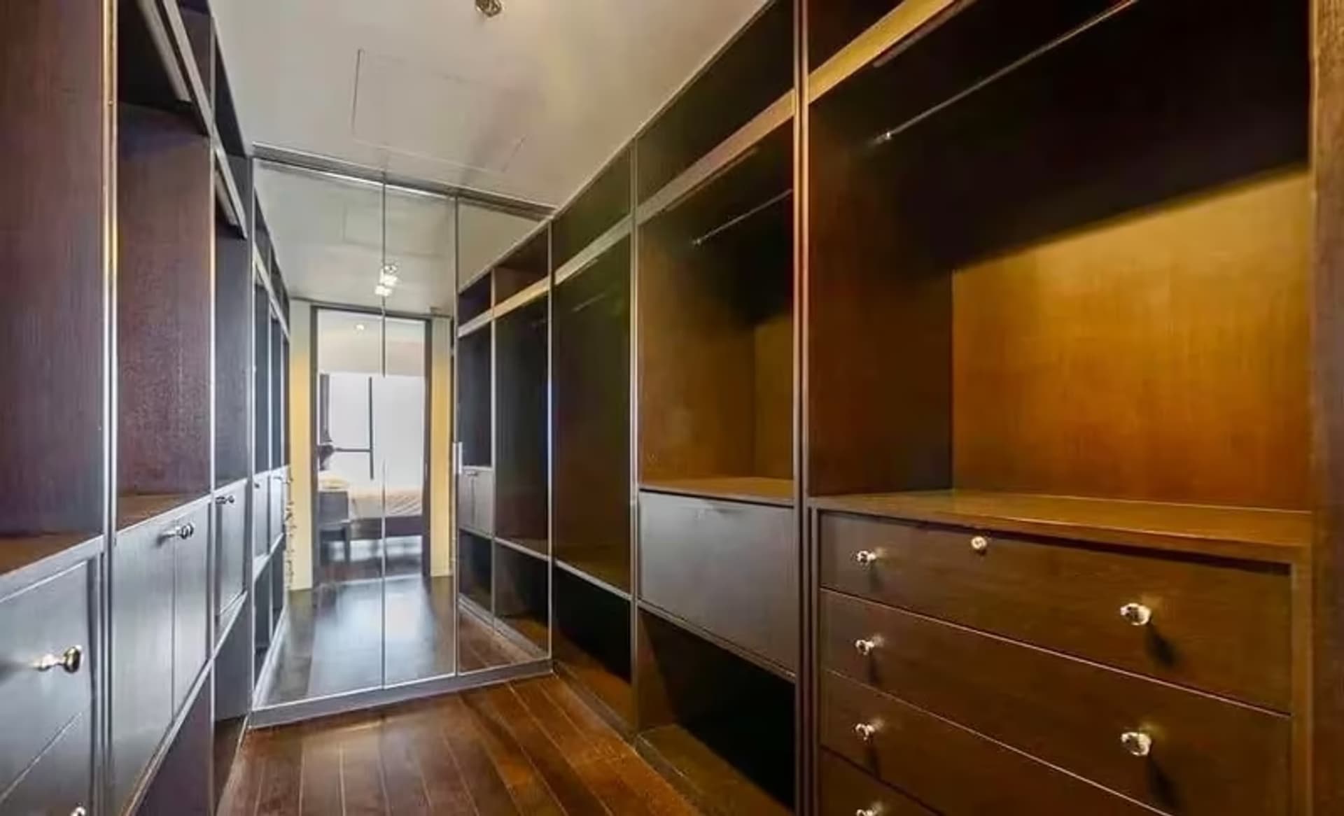 Condo for Rent at The Met Condominium - Image 15