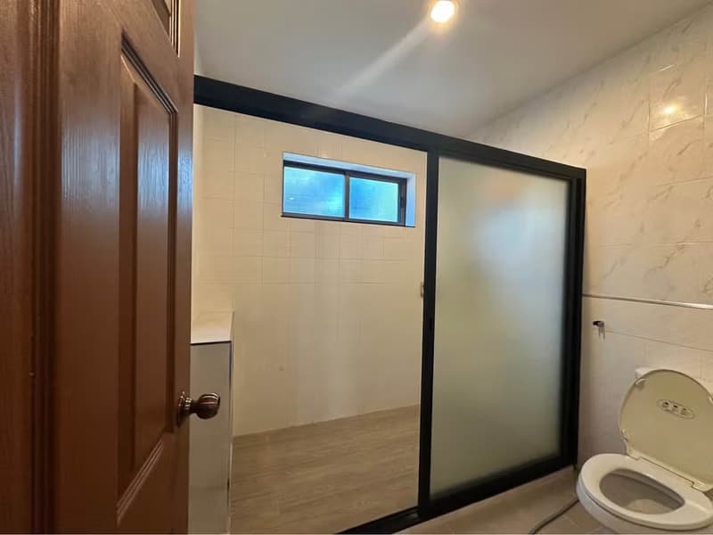 5 Bed House for Sale in Hang Dong