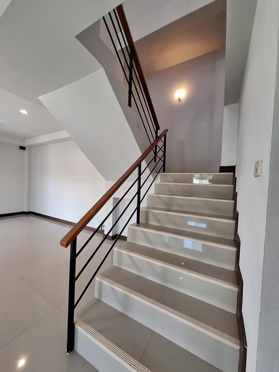 3 Bedroom House - Image 2