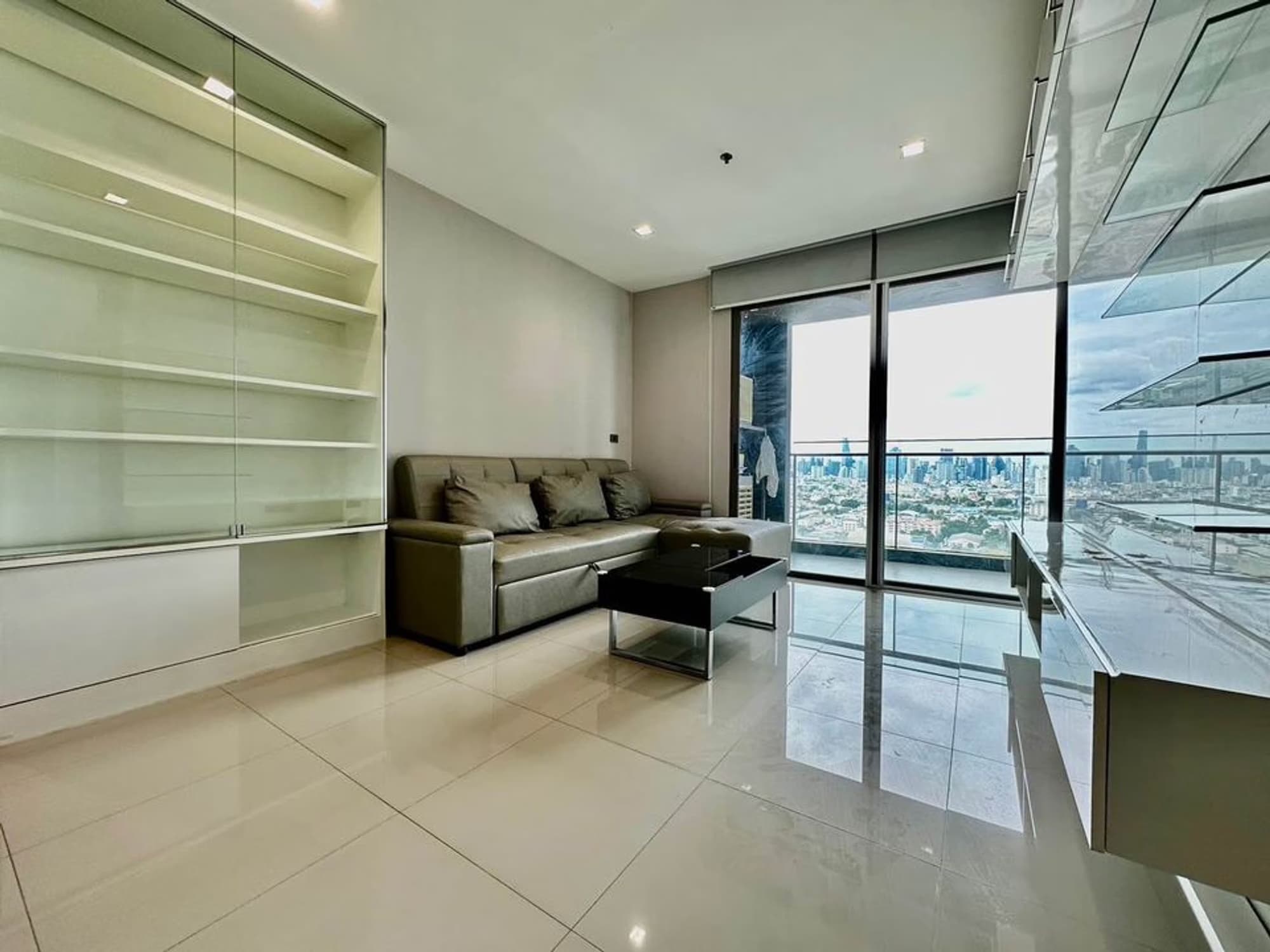 2 Bed Condo for Sale in Bang Kho Laem - Image 5