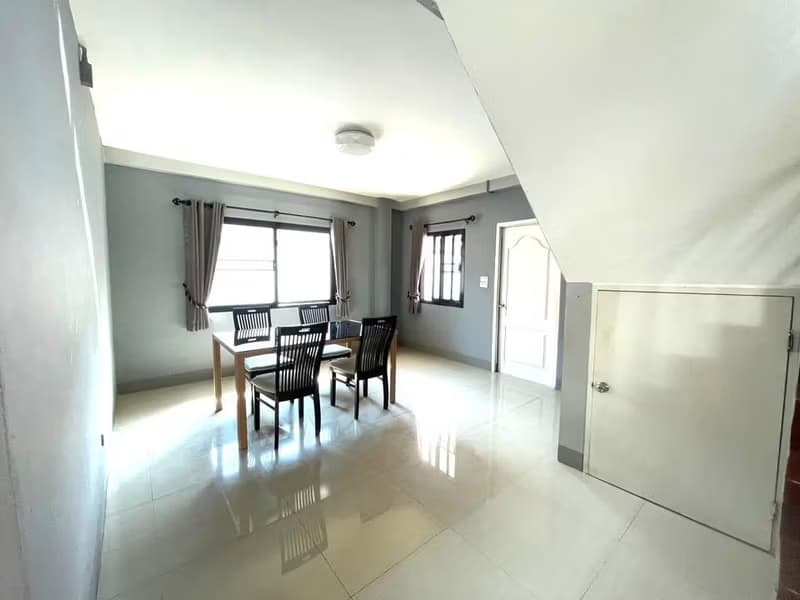 3 Bed House for Rent in Mueang Chiang Mai District
