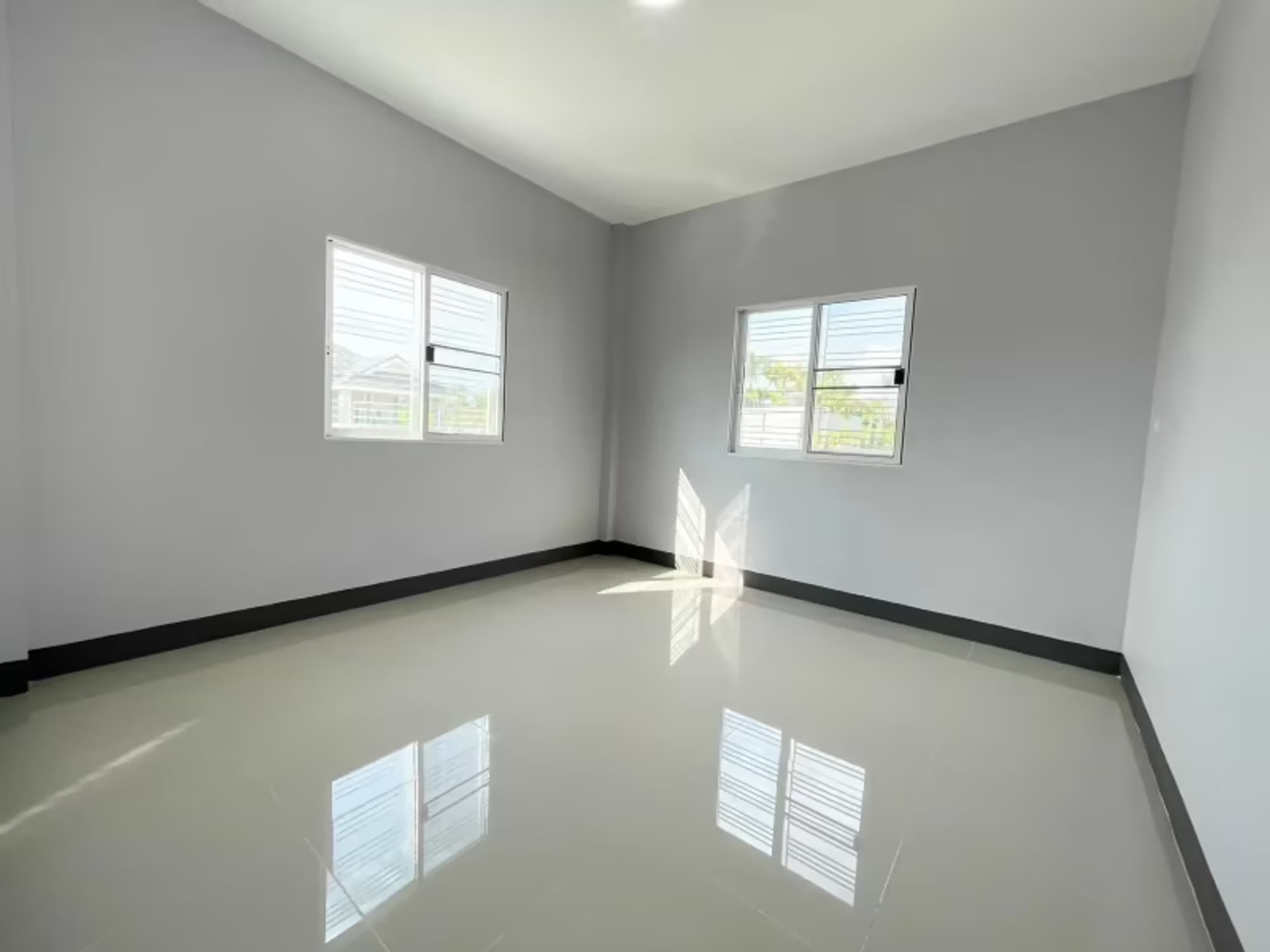 3 Bedroom House - Image 11