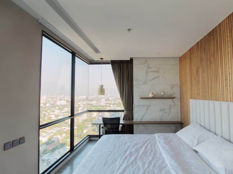 Condo for Rent at RHYTHM Ekkamai